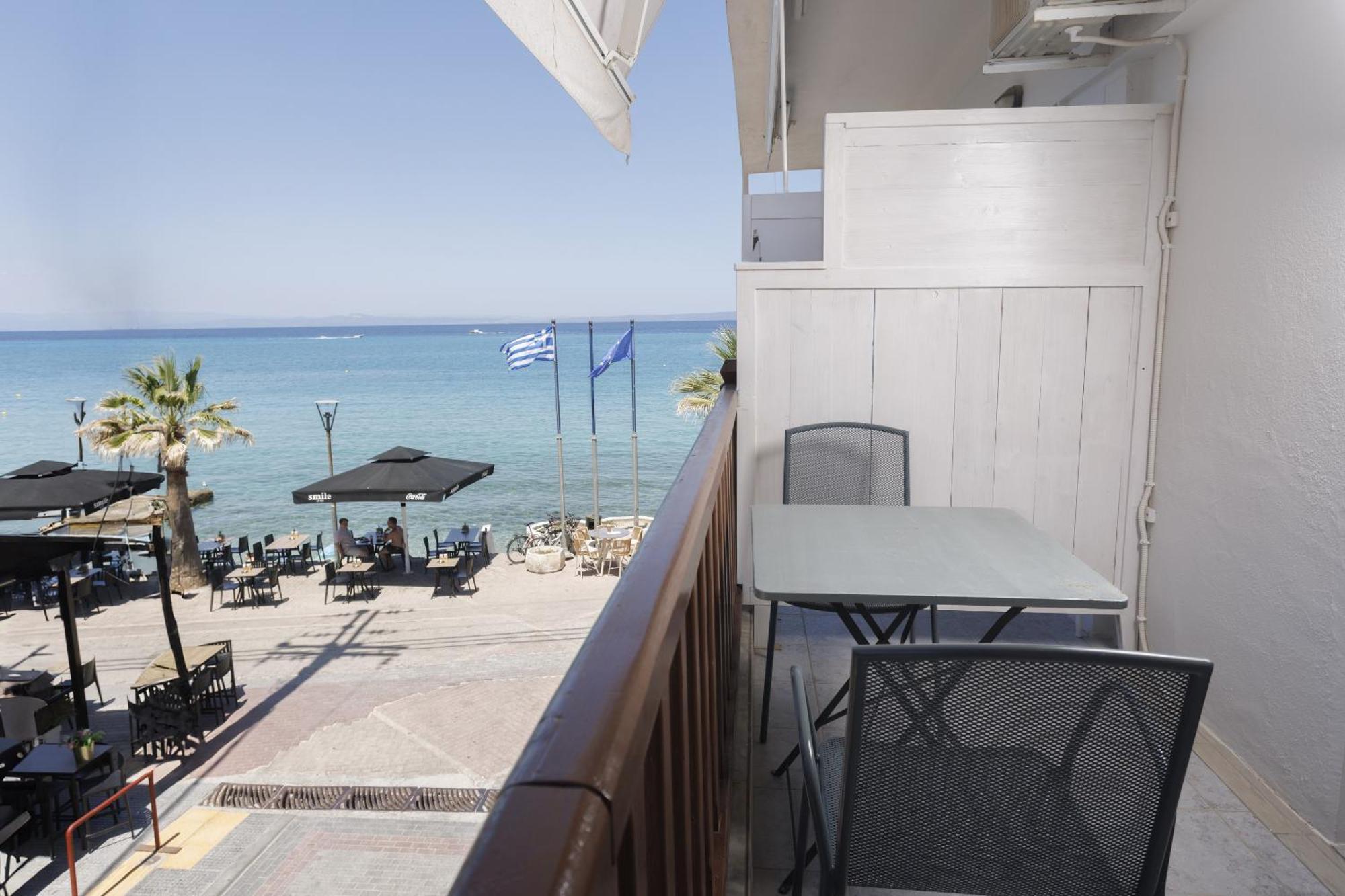 Eleni'S Sea View Adults Only Пефкохори Экстерьер фото